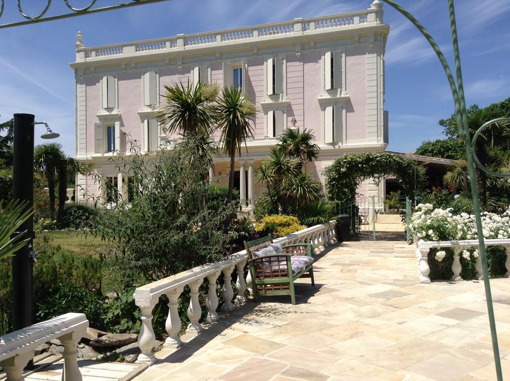 Chateau La Roque Margaux Hotel Servian Exterior foto